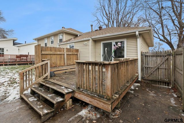 5330 S 105Th Street, Omaha, NE 68127