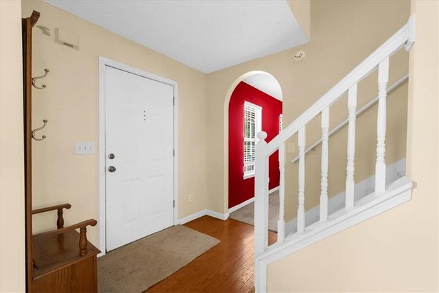 900 Willow Springs Court, Loganville, GA 30052