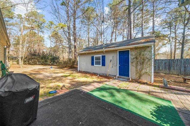 900 Willow Springs Court, Loganville, GA 30052