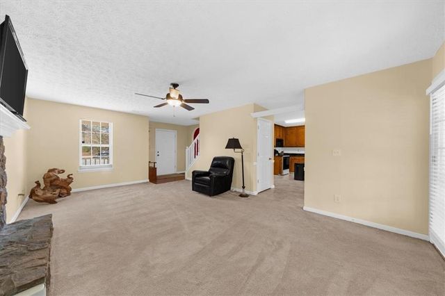 900 Willow Springs Court, Loganville, GA 30052