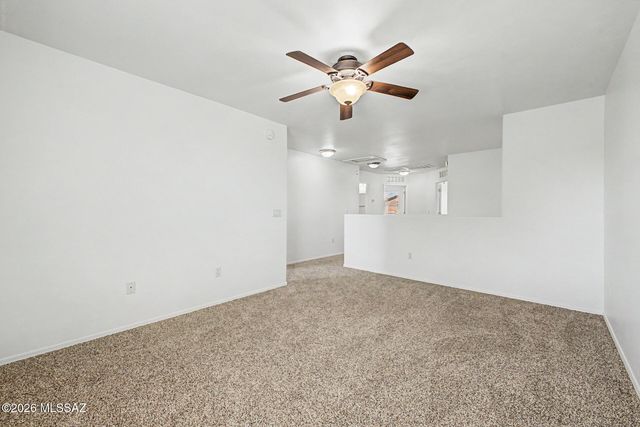 725 S Willis Ray Avenue, Corona De Tucson, AZ 85641