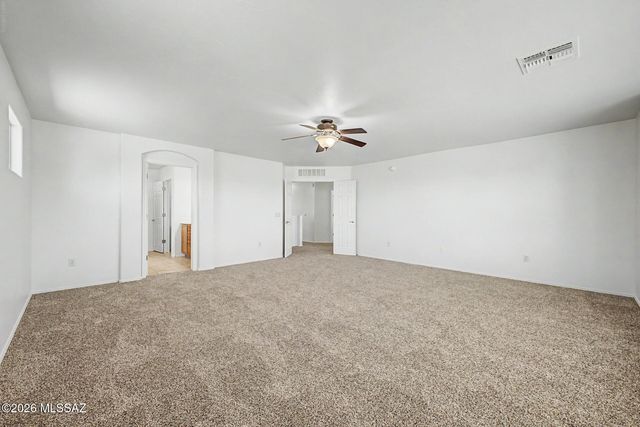 725 S Willis Ray Avenue, Corona De Tucson, AZ 85641