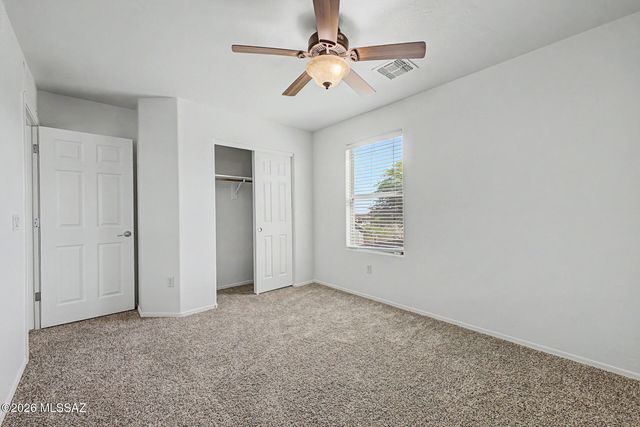 725 S Willis Ray Avenue, Corona De Tucson, AZ 85641