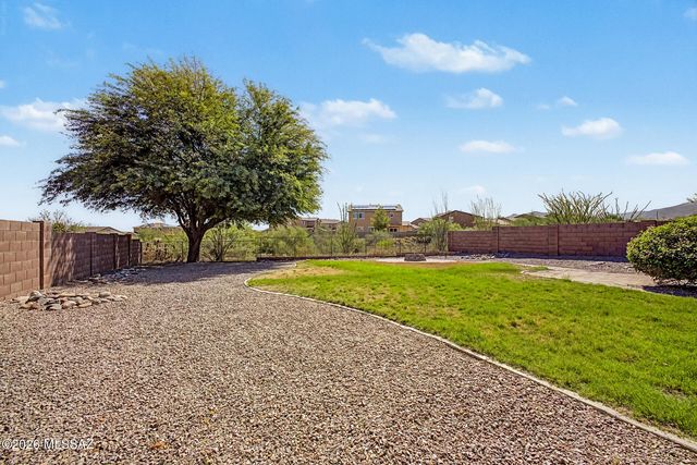 725 S Willis Ray Avenue, Corona De Tucson, AZ 85641