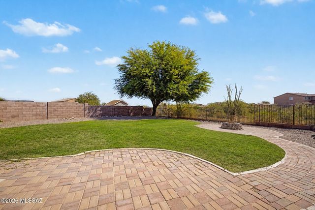 725 S Willis Ray Avenue, Corona De Tucson, AZ 85641