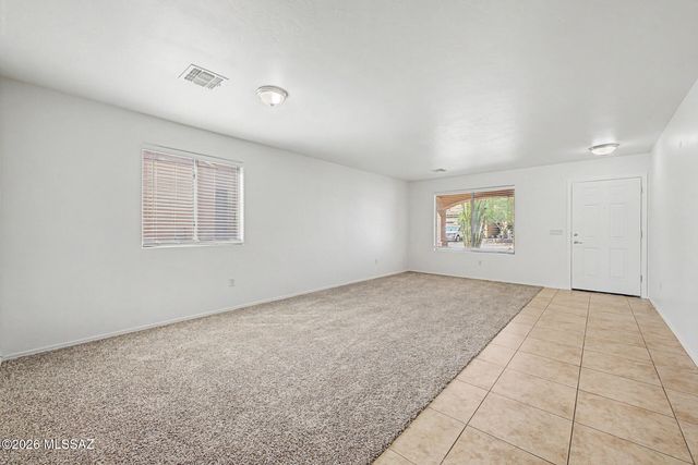 725 S Willis Ray Avenue, Corona De Tucson, AZ 85641