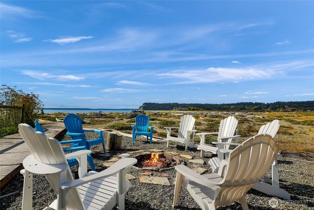 2402 Sunlight Beach Road, Clinton, WA 98236