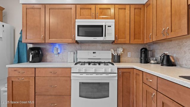 913 S Colonial Court Unit B, Indian Harbour Beach, FL 32937