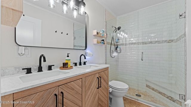 913 S Colonial Court Unit B, Indian Harbour Beach, FL 32937