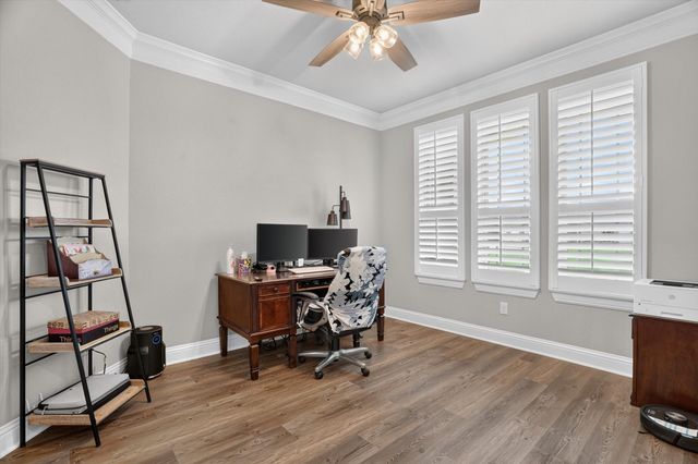 1136 Tremont Lane, Granbury, TX 76049