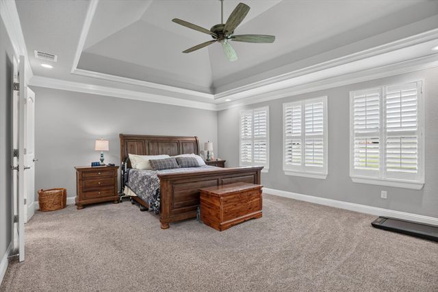 1136 Tremont Lane, Granbury, TX 76049