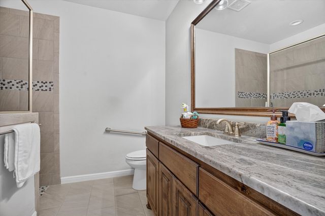 1136 Tremont Lane, Granbury, TX 76049