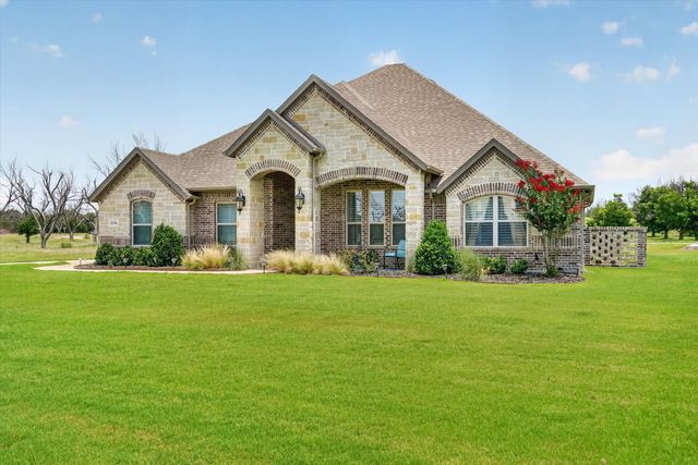 1136 Tremont Lane, Granbury, TX 76049