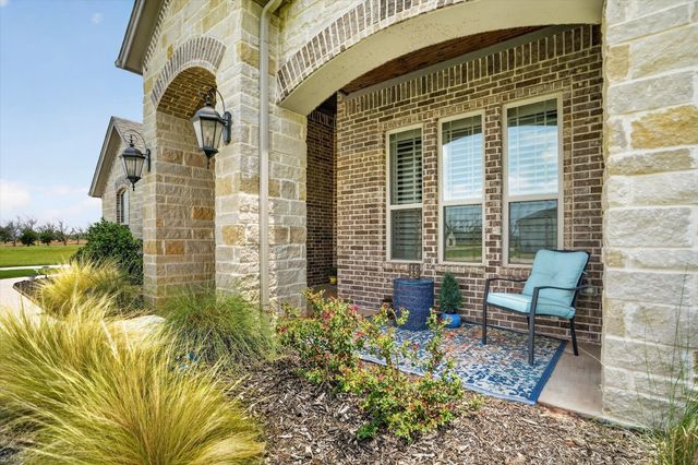 1136 Tremont Lane, Granbury, TX 76049