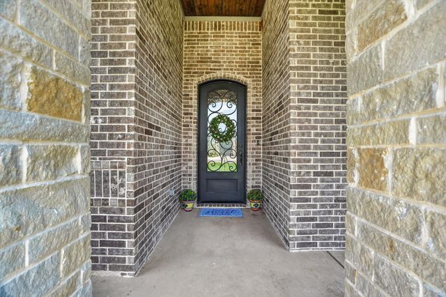 1136 Tremont Lane, Granbury, TX 76049