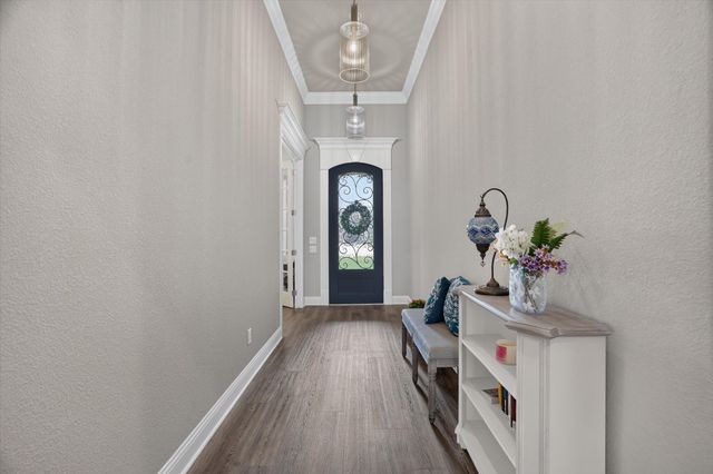 1136 Tremont Lane, Granbury, TX 76049