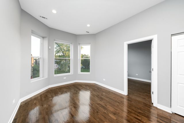 4140 W WILCOX Street, Chicago, IL 60624