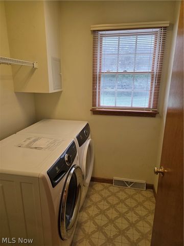 220 Montgomery Drive, Canfield, OH 44406