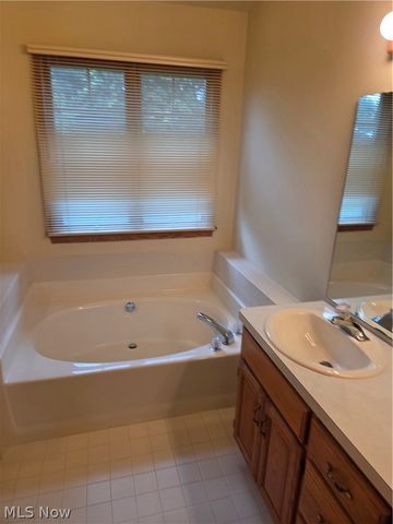 220 Montgomery Drive, Canfield, OH 44406