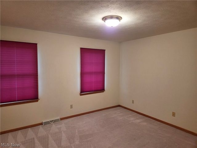 220 Montgomery Drive, Canfield, OH 44406