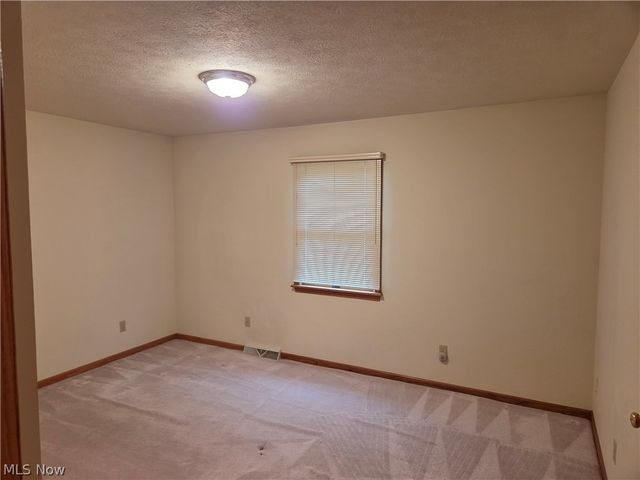 220 Montgomery Drive, Canfield, OH 44406