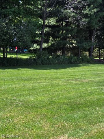220 Montgomery Drive, Canfield, OH 44406