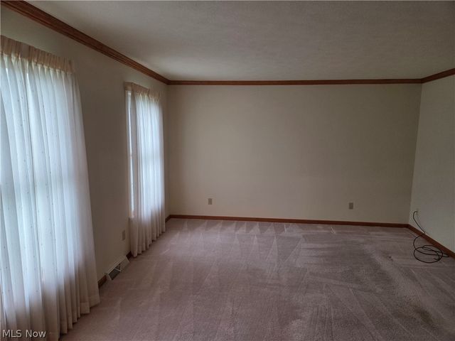 220 Montgomery Drive, Canfield, OH 44406