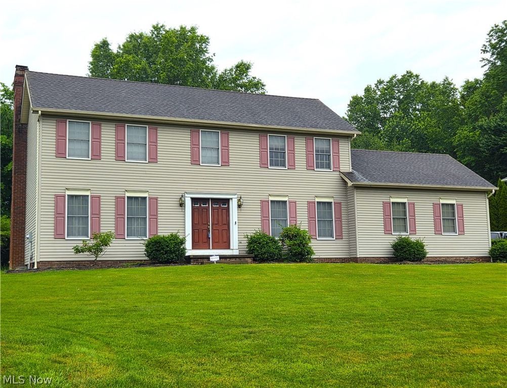 220 Montgomery Drive, Canfield, OH 44406