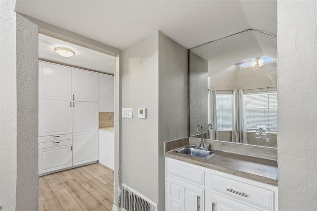 821 Dublin Drive 211, Richardson, TX 75080