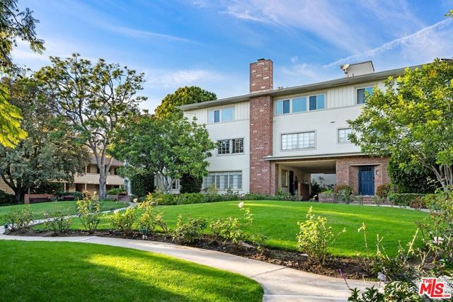 11901 W Sunset Boulevard 206, Los Angeles, CA 90049