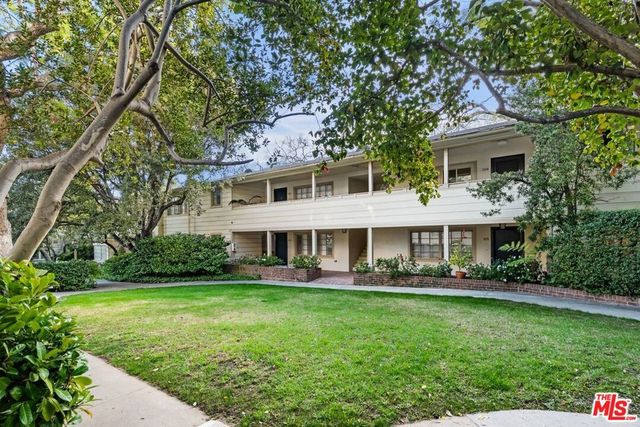 11901 W Sunset Boulevard 206, Los Angeles, CA 90049