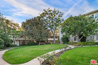 11901 W Sunset Boulevard 206, Los Angeles, CA 90049