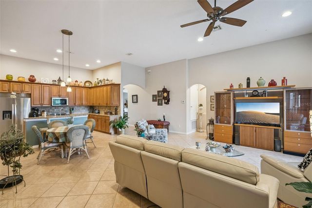 2409 EMERALD ROSE WAY, Apopka, FL 32712