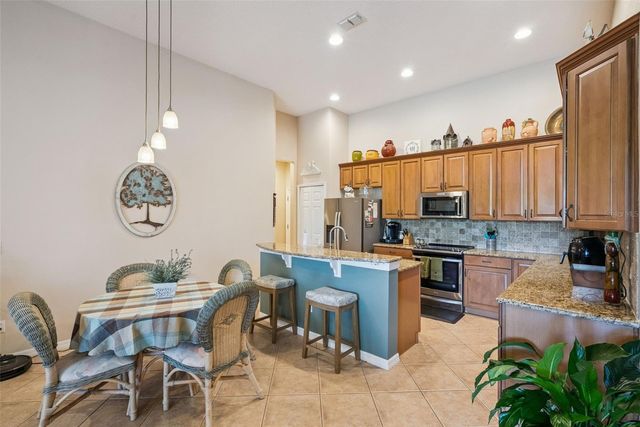 2409 EMERALD ROSE WAY, Apopka, FL 32712