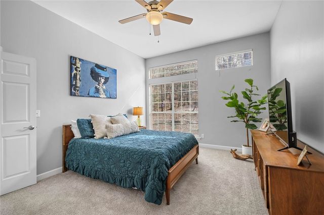 596 Rockcliff Road, Fayetteville, AR 72701