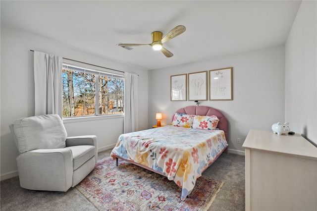 596 Rockcliff Road, Fayetteville, AR 72701