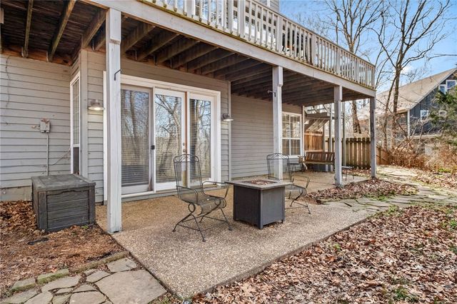 596 Rockcliff Road, Fayetteville, AR 72701