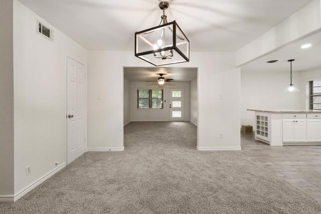 1710 Western Park Drive, Dallas, TX 75211