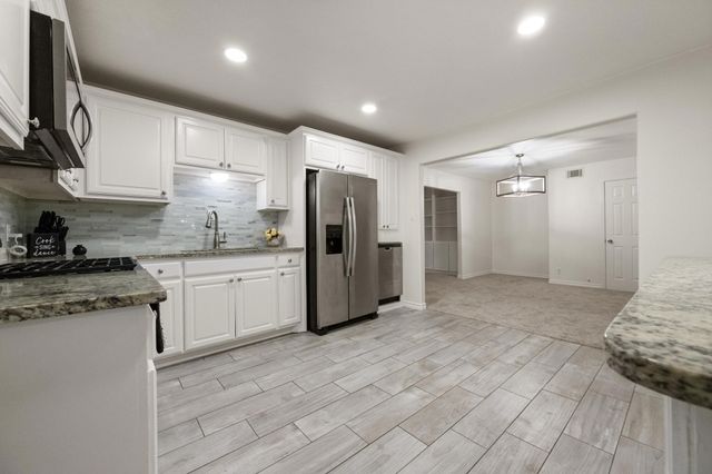 1710 Western Park Drive, Dallas, TX 75211