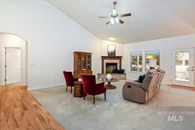 2308 E Chimere Dr, Meridian, ID 83646