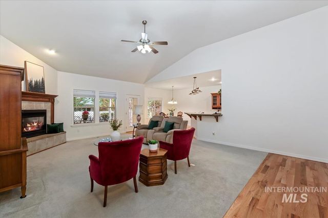 2308 E Chimere Dr, Meridian, ID 83646