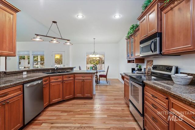 2308 E Chimere Dr, Meridian, ID 83646