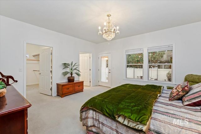 2308 E Chimere Dr, Meridian, ID 83646