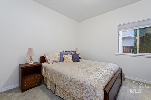 2308 E Chimere Dr, Meridian, ID 83646