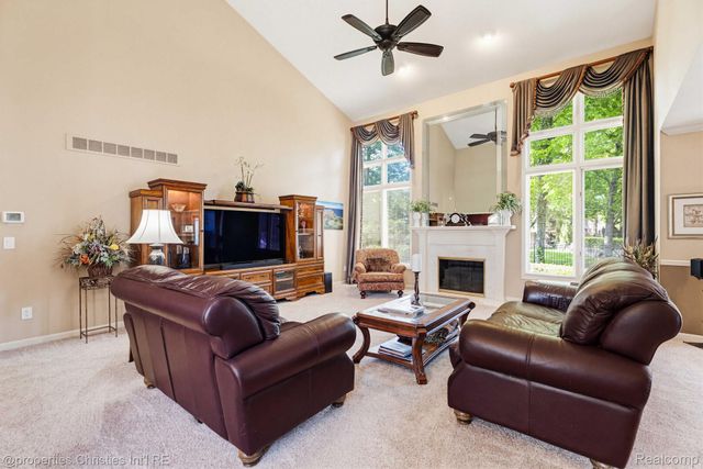 14281 Bournemuth Drive, Shelby Charter Township, MI 48315