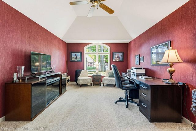 14281 Bournemuth Drive, Shelby Charter Township, MI 48315