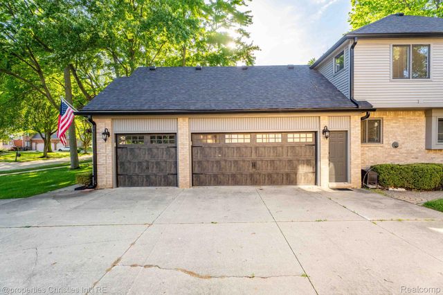 14281 Bournemuth Drive, Shelby Charter Township, MI 48315