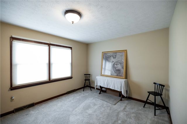 6300 Plateau Drive, Springfield, OH 45502