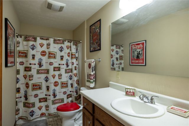 6300 Plateau Drive, Springfield, OH 45502