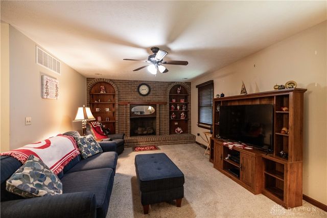 6300 Plateau Drive, Springfield, OH 45502
